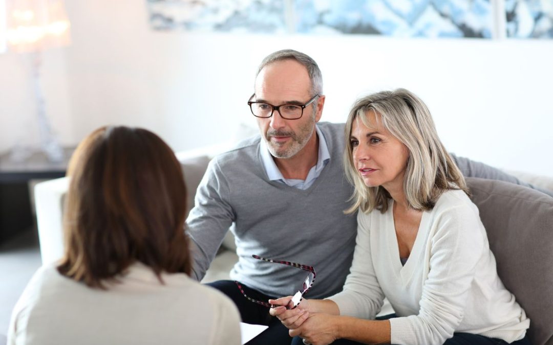 Filing For Divorce: What To Tell Friends And Family