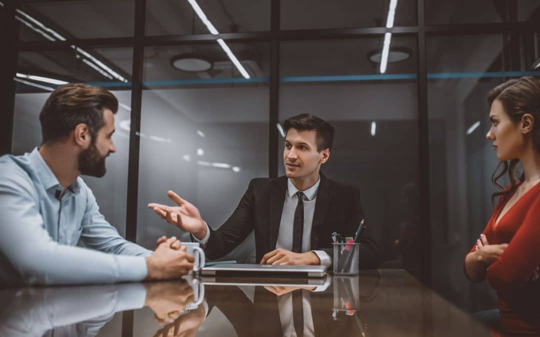 A Divorce Lawyer vs. a Divorce Mediator: Making the Right Choice for Your Colorado Springs Divorce